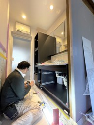 上質な空間を優雅に彩るラピシアカウンター　世田谷区H様邸